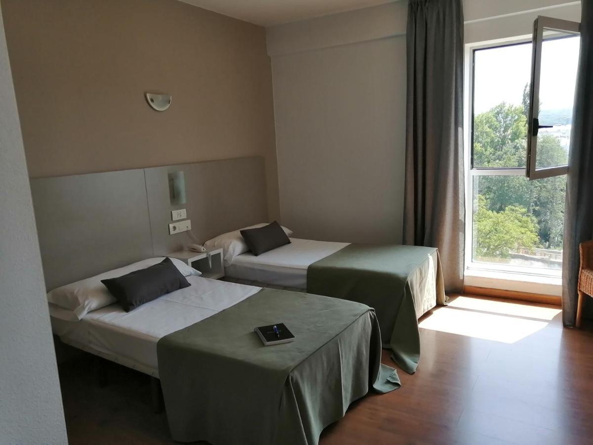 Duerming Villa De Sarria Hotel ภายนอก รูปภาพ